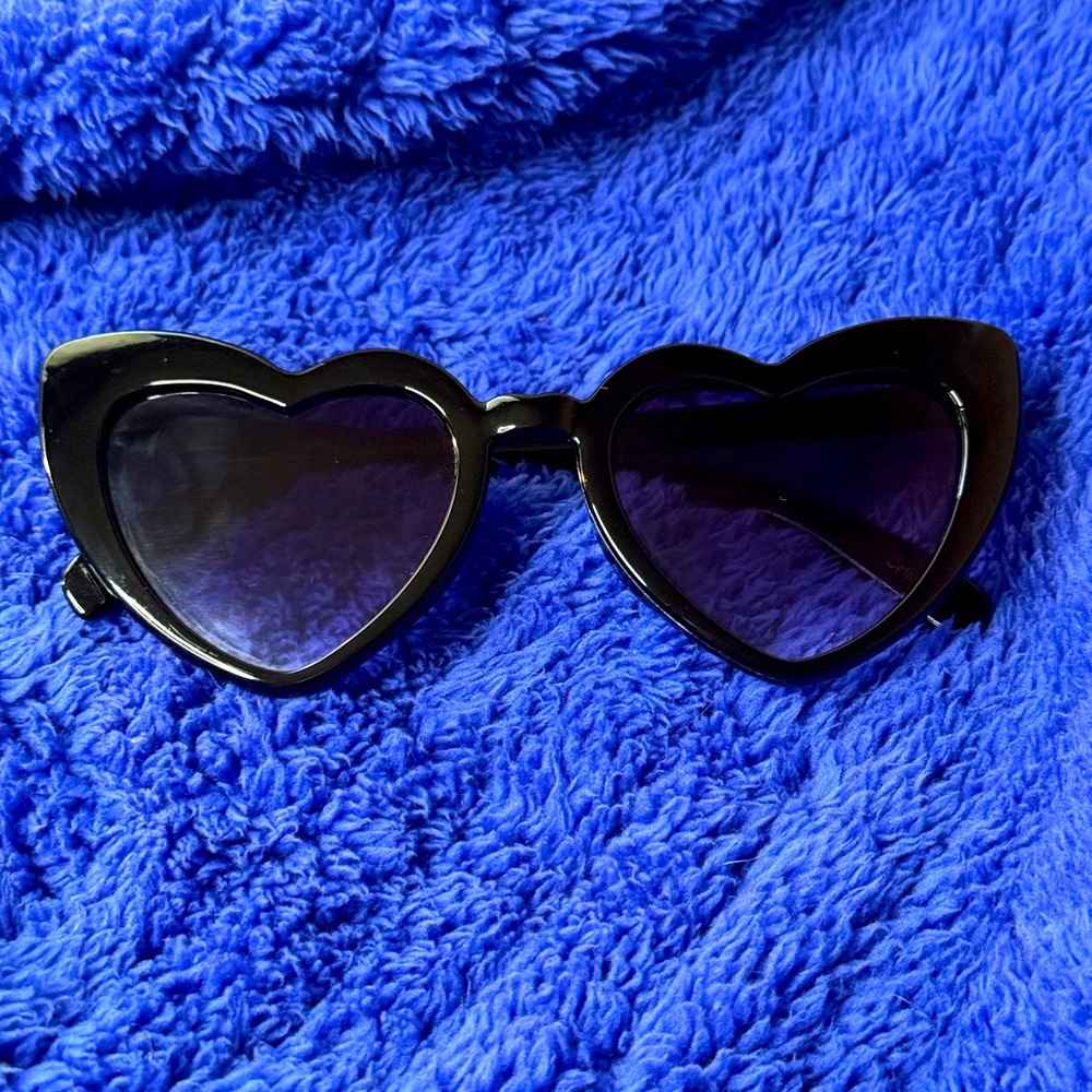 Black Heart-Shaped Sunglasses with Dark Lenses